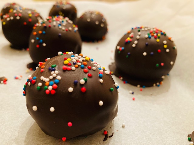 Erica's Sweet Tooth » Golf Ball Cake Truffles